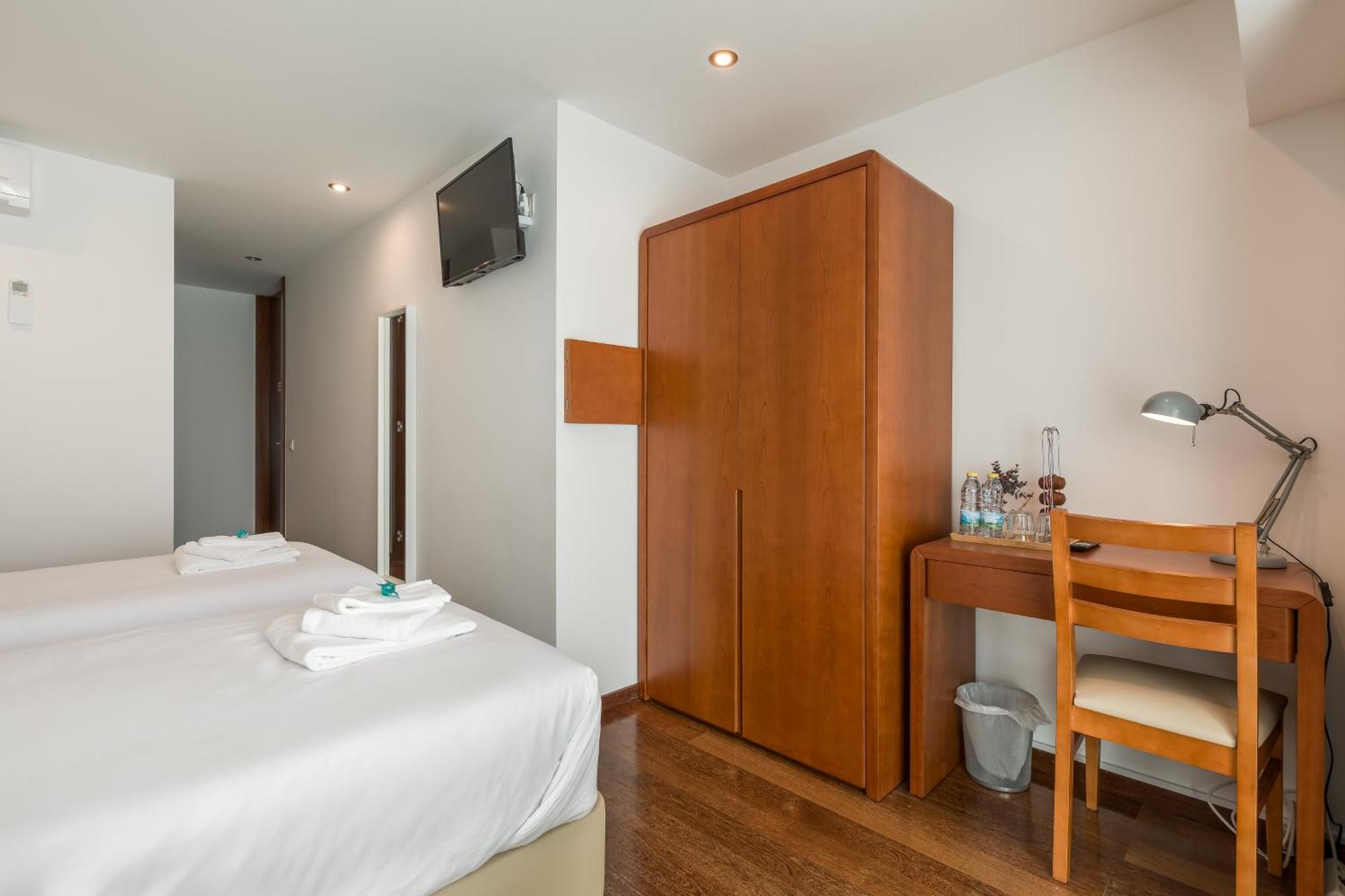 Viravento - Guesthouse & Creative Space Espinho  Bagian luar foto